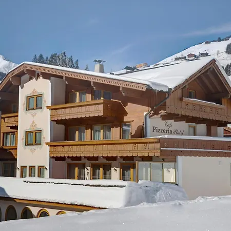 Hotel apartamentowy Dorfplatzl Garni & Tux