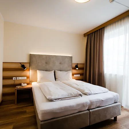 Aparthotel Dorfplatzl Garni Apartments & B&B Aparthotel Tux