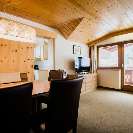 Dorfplatzl Garni & Apartmanhotel