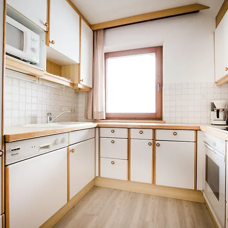 아파트호텔 Dorfplatzl Garni & 4*