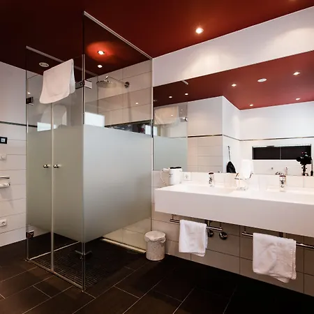 Dorfplatzl Garni & Tux