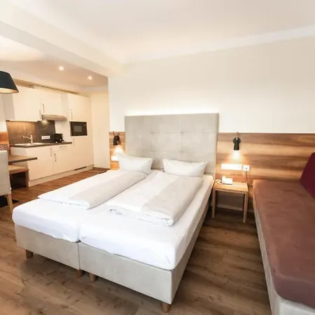 Dorfplatzl Garni & Lejlighedshotel 4*