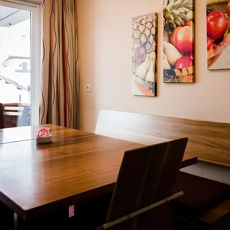 Hotel apartamentowy Dorfplatzl Garni &