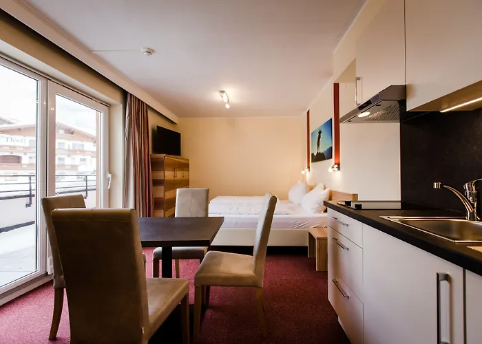 Dorfplatzl Garni & 4*