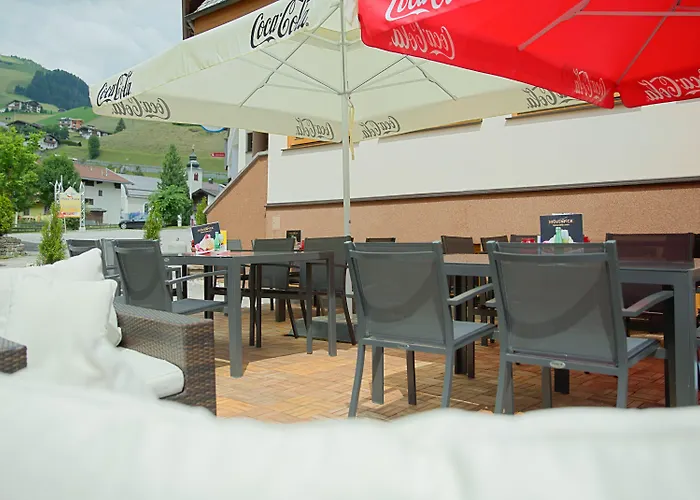 Dorfplatzl Garni & Hotel apartamentowy 4*