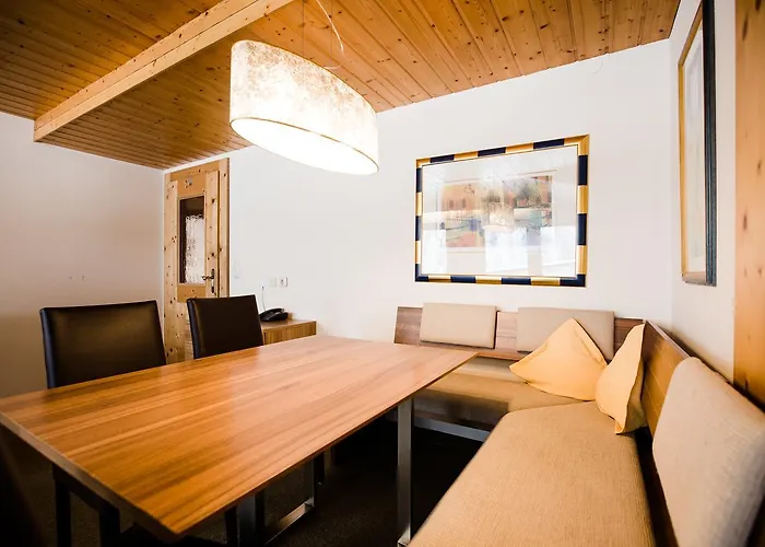 Dorfplatzl Garni & Appart hôtel Tux