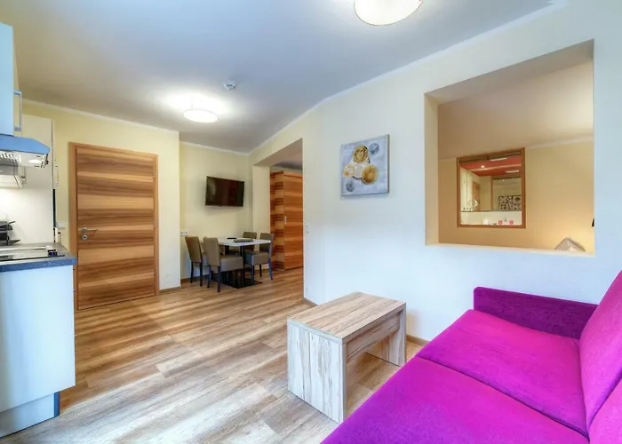 Appart hôtel Dorfplatzl Garni & Tux