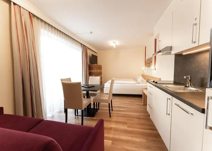 Dorfplatzl Garni &