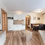 Dorfplatzl Garni &
