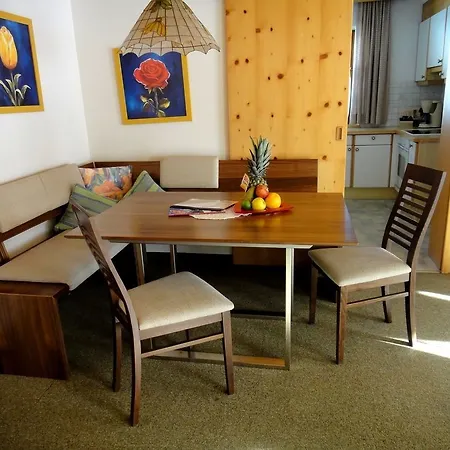 Dorfplatzl Garni Aparthotel